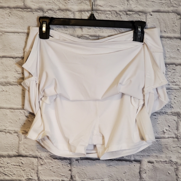 🤍Adidas White Golf /Utility Sport Skort - Picture 6 of 9